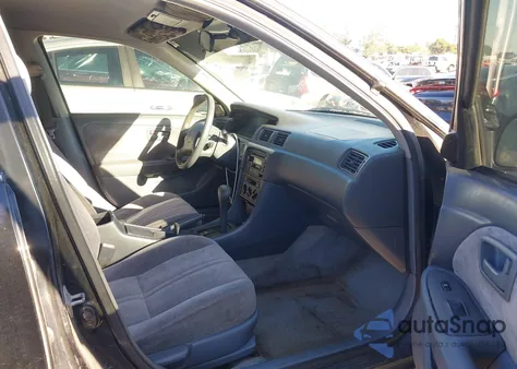 1999 Toyota Camry Le from USA, damaged, VIN JT2BG22K8X0292434